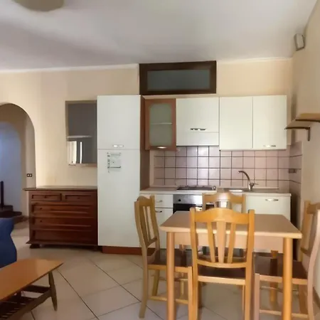 شقة Con Terrazzo E Cantina